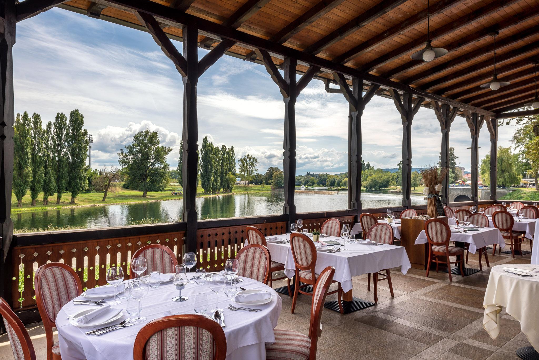 Boutique Hotel Korana Srakovcic Karlovac Exterior foto