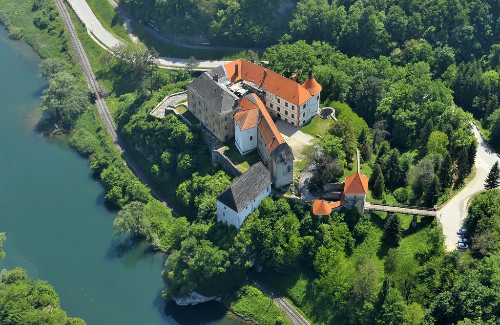 Boutique Hotel Korana Srakovcic Karlovac Exterior foto